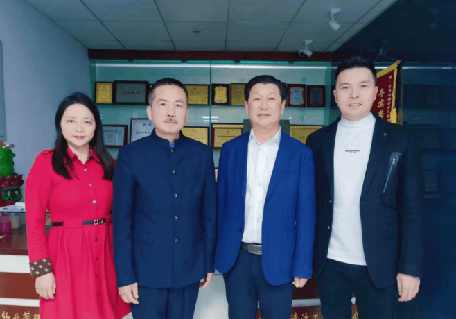 北京闽创会致敬最美保洁工作者