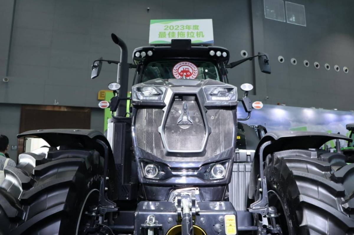 拖拉机的创新典范:道依茨法尔8w系列赢得年度行业大奖_作业_动力_技术