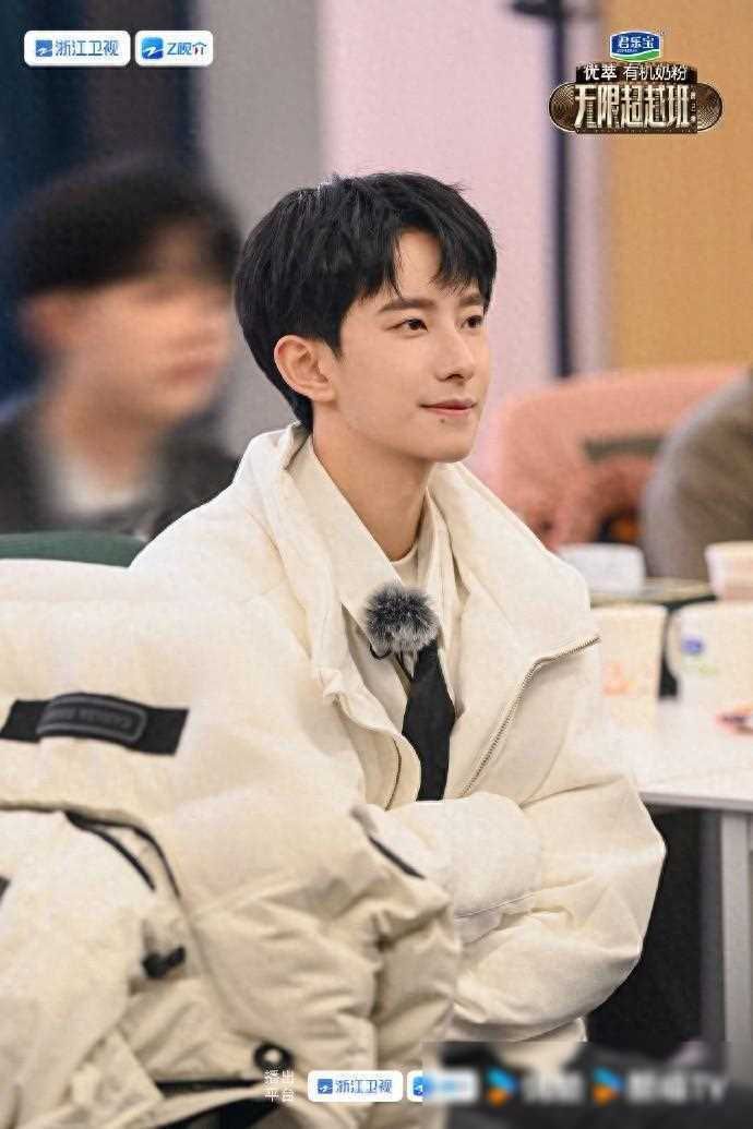 参加《无限超越班》锦超频上热搜:坦言无法接受混饭