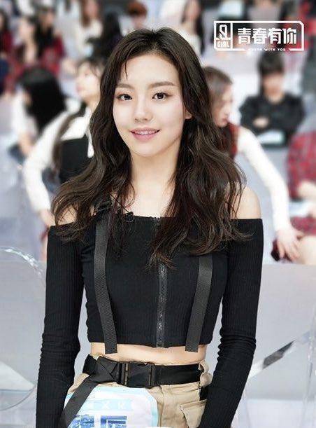 虽然她是模特和后备演员,但2008年出生的年龄优势,以及多次与black