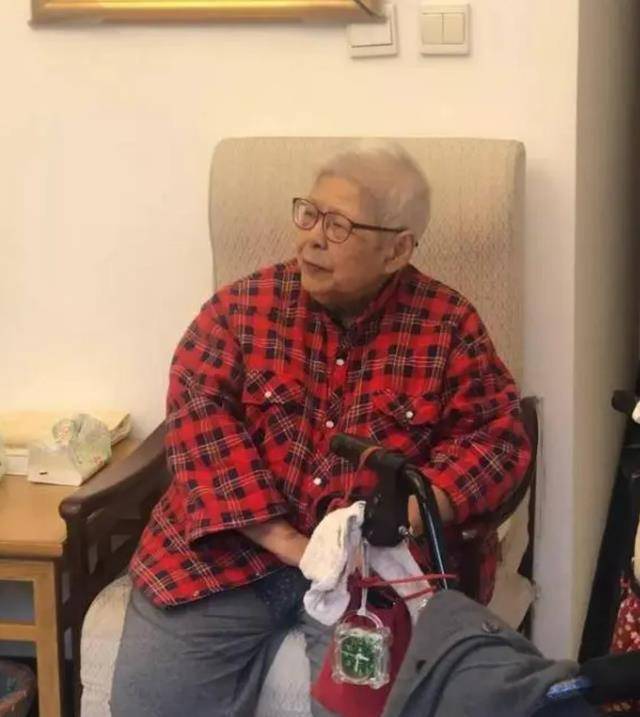 叶楚梅叶帅的长女今年94岁身体硬朗丈夫曾任国务院副总理