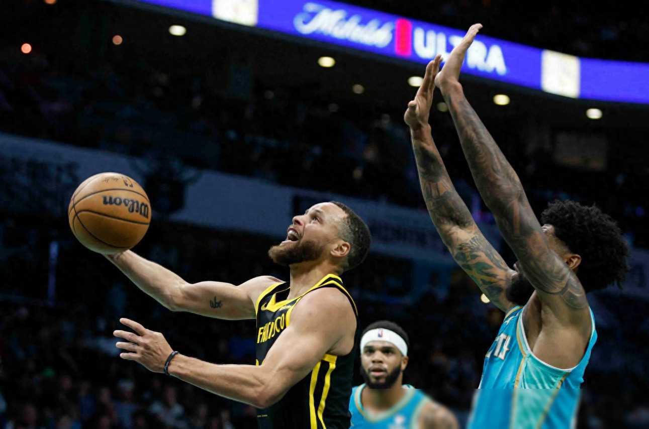 原创库里杜兰特三分线外打铁对比库里724次阿杜603次谁更强