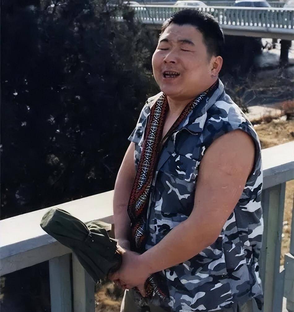 演员姚二嘎卖肉饼出身是陈佩斯得意门生因误入歧途遗憾离世