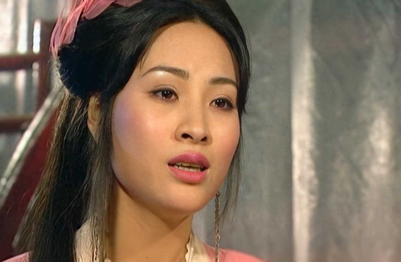 阿飞对林仙儿的痴情可以说是全心全意的,他甚至为