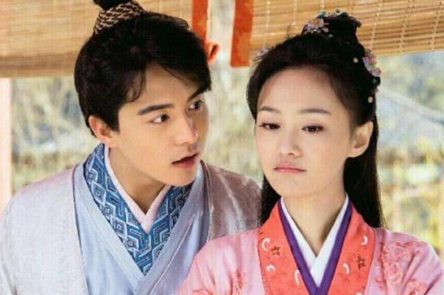 《美人私房菜》《美人私房菜》由郑爽,马天宇,蒋毅,白雨,吴其江