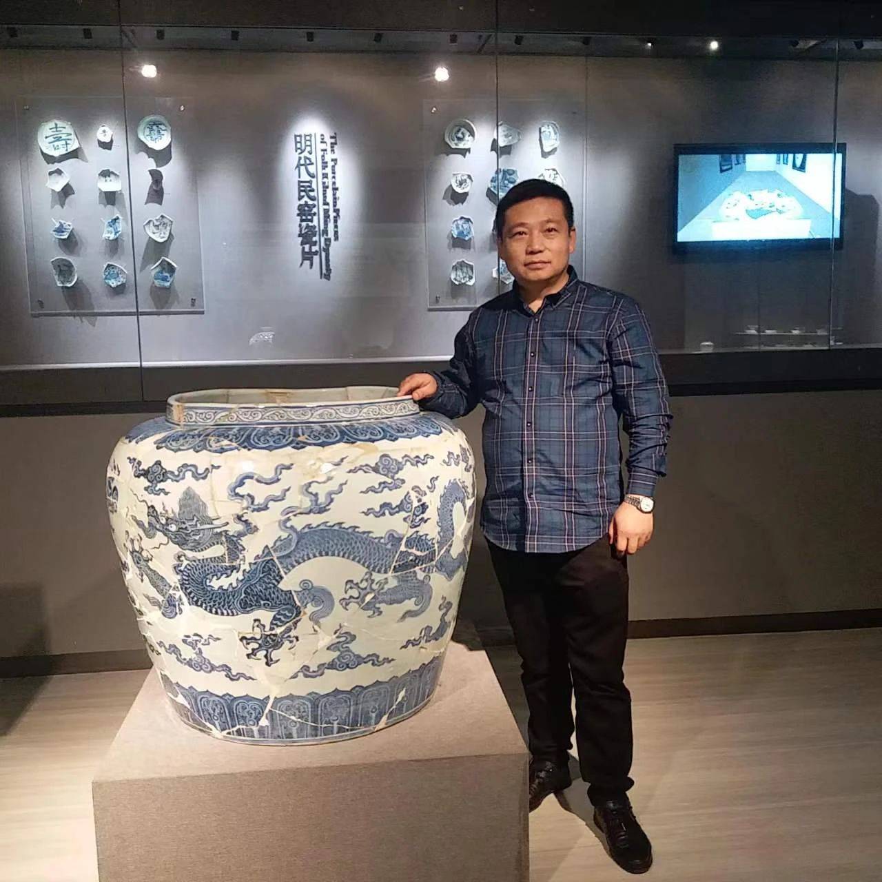 文旅部,职称审定委员会授予余满林陶瓷艺术馆荣誉牌匾_景德镇_江西_满