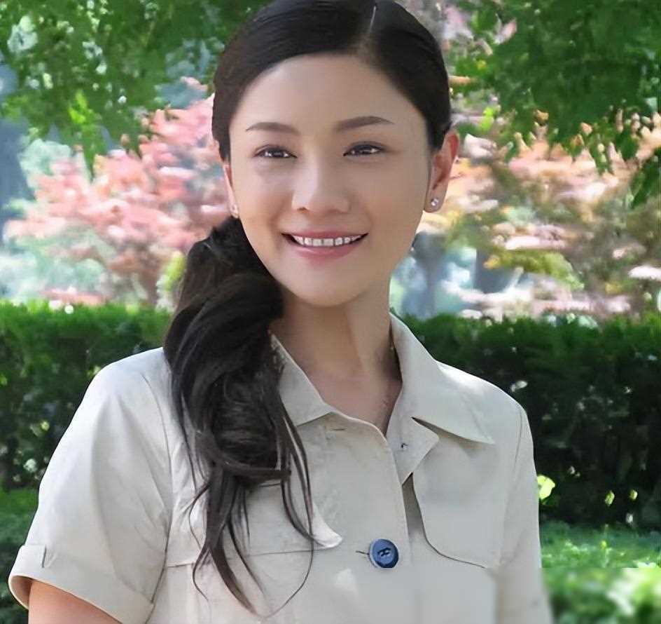 胡可:嫁给沙溢3年生2子,曾含泪直言"后悔",风光背后有心酸_张婷_生活