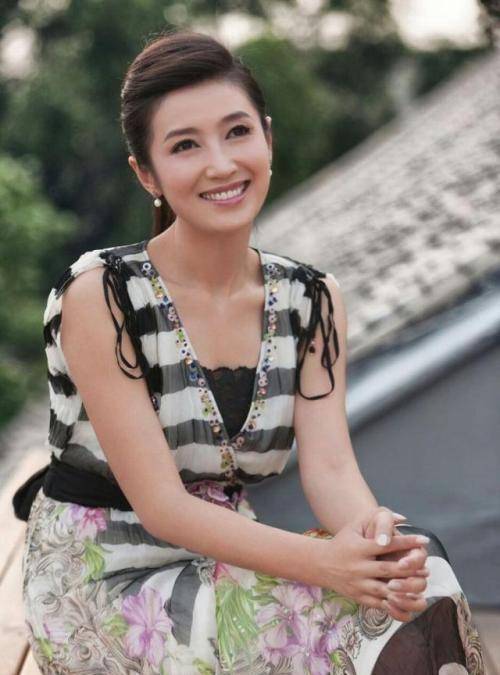 原创原创只因和郭德纲传出绯闻遭遇老公家暴分手的徐春妮如今现状怎样