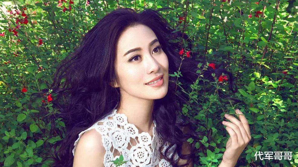 盘点来自浙江的30位美女明星,个个花容月貌,你最喜欢谁?