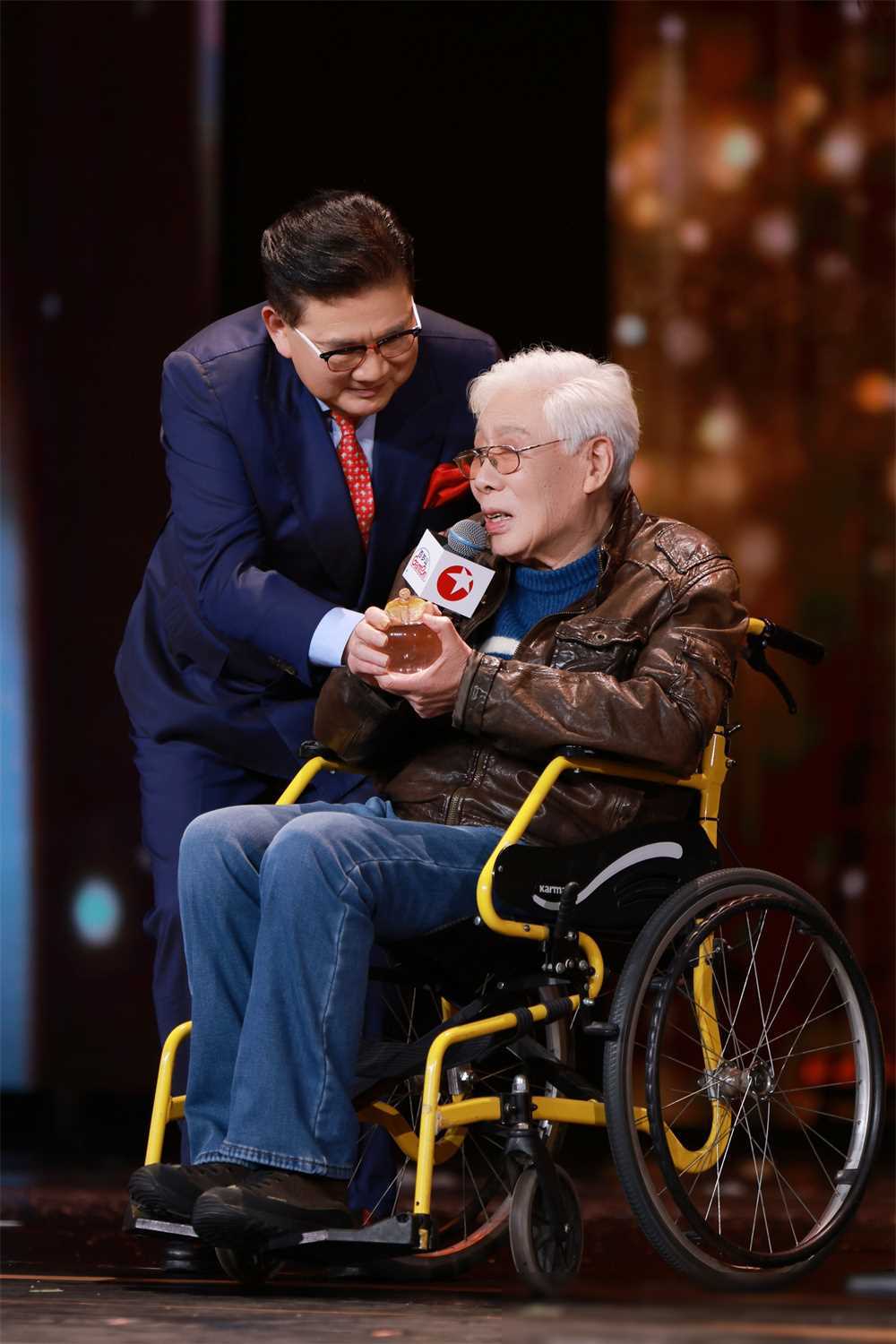 原创胡歌周迅获年度卓越品质之星繁花摘得最多奖项