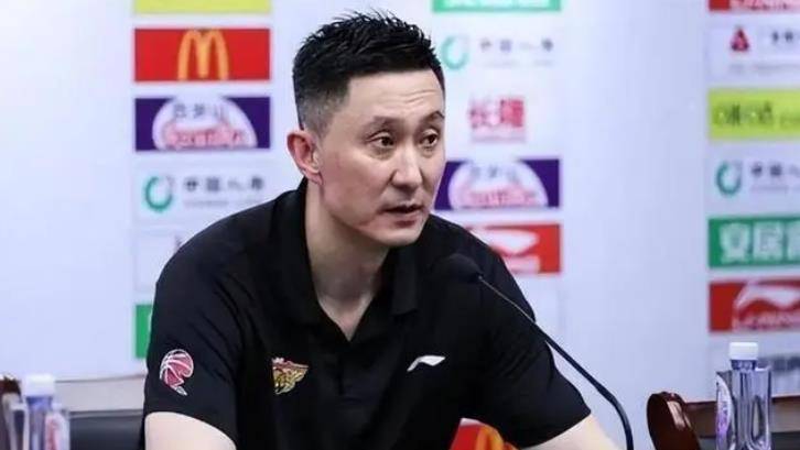 原创杨鸣无缘cba最佳教练5选1杜锋热门黑马或逆袭奖金曝光