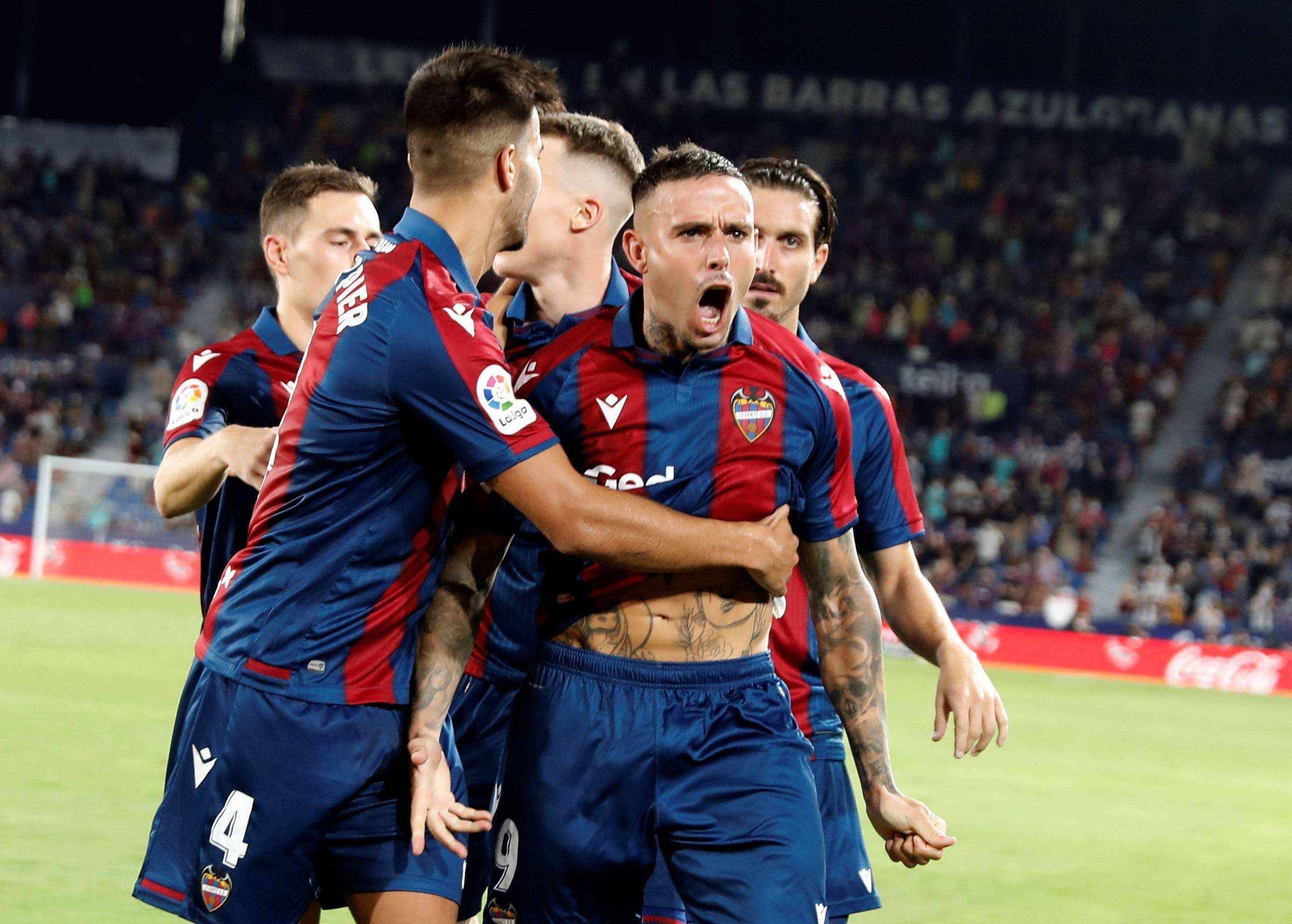 编辑布里斯班狮吼本赛季的表现相对较差,目前仅积16分排在联赛第10位.