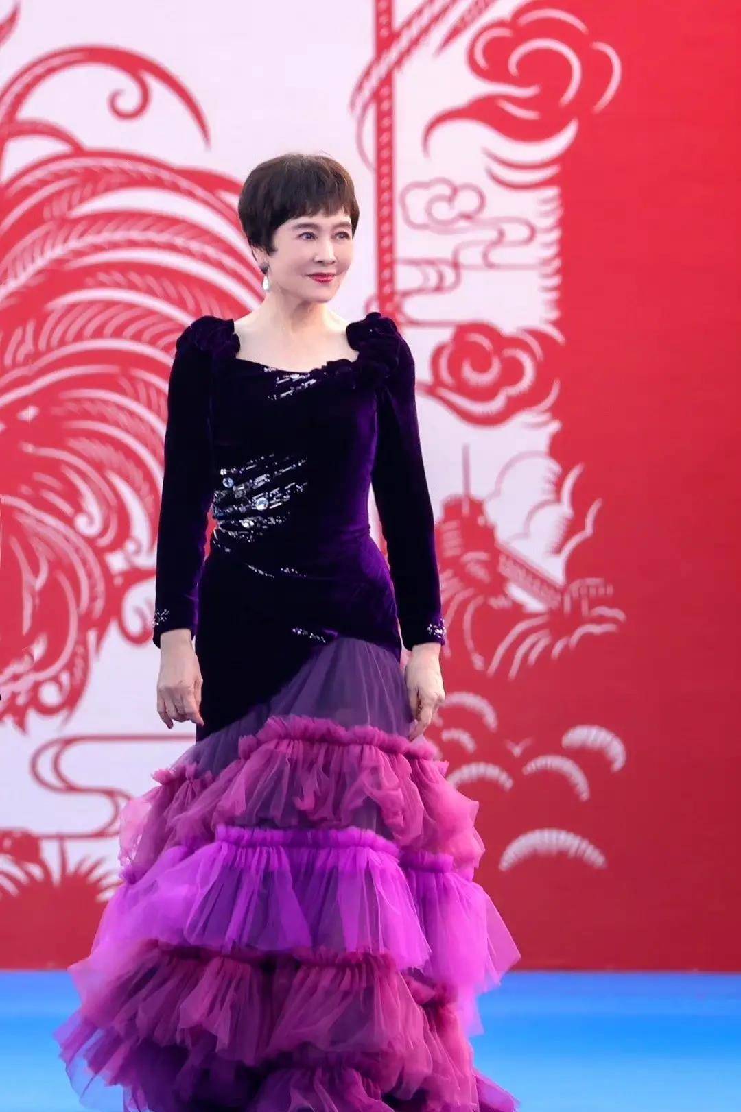 梁丹妮:再婚嫁冯远征,丁克多年,如今幸福吗?