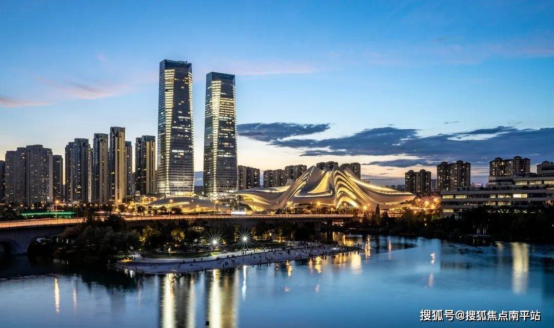 长沙岳麓绿地麓云国际麓云国际售楼处电话麓云国际售楼中心24小时电话