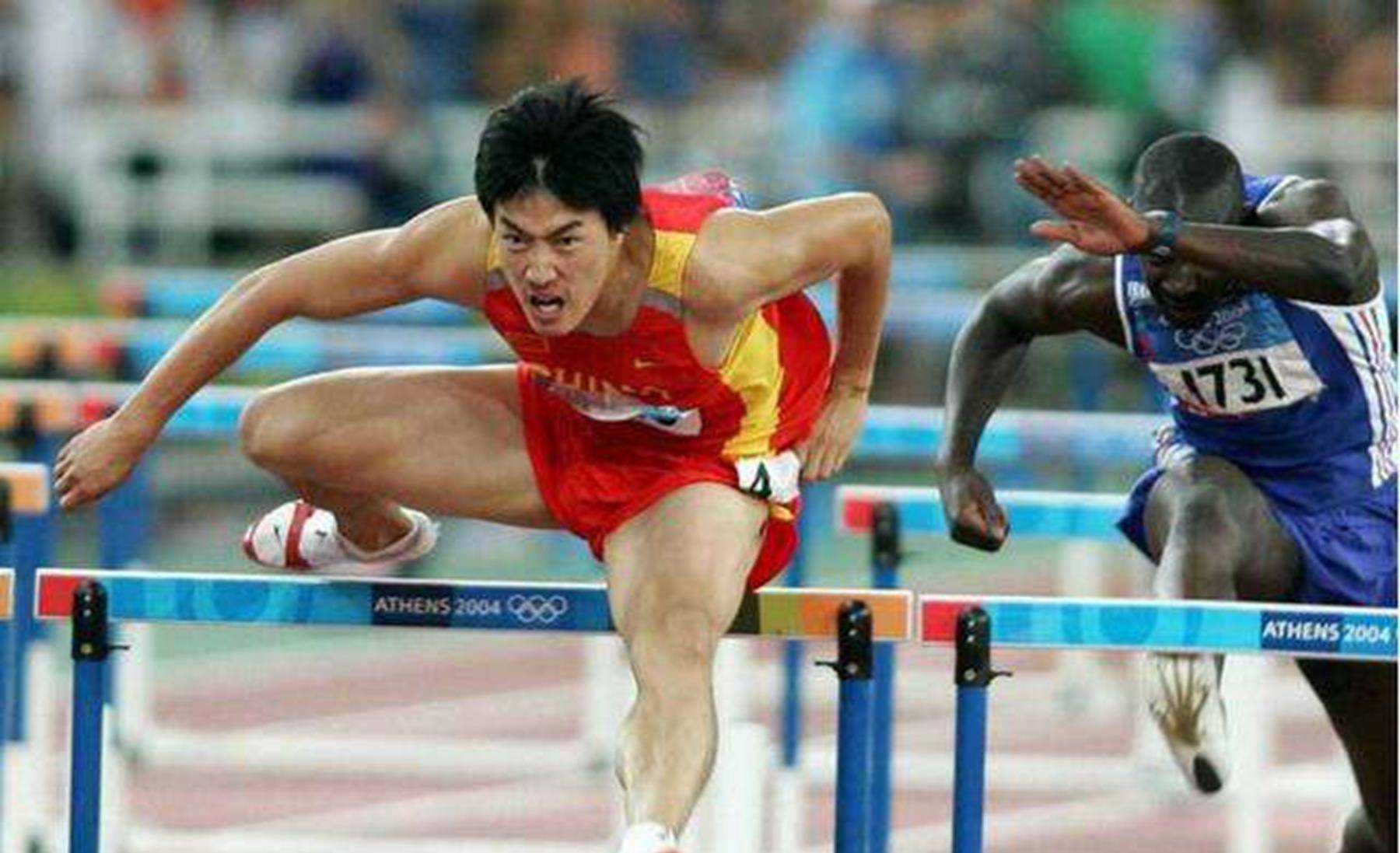 原创曾经的中国飞人刘翔如今在做什么工作看完让人鼻子一酸