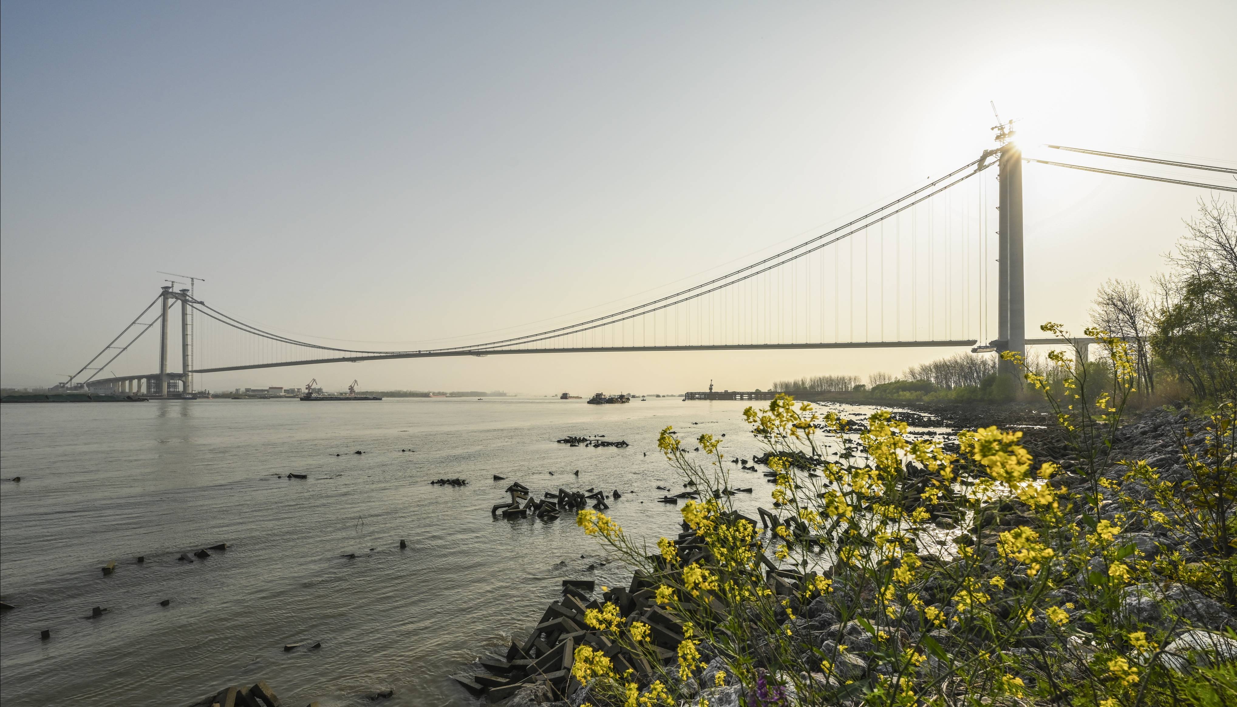 宁扬一水间/季利与你分享龙潭长江大桥合龙精彩画面