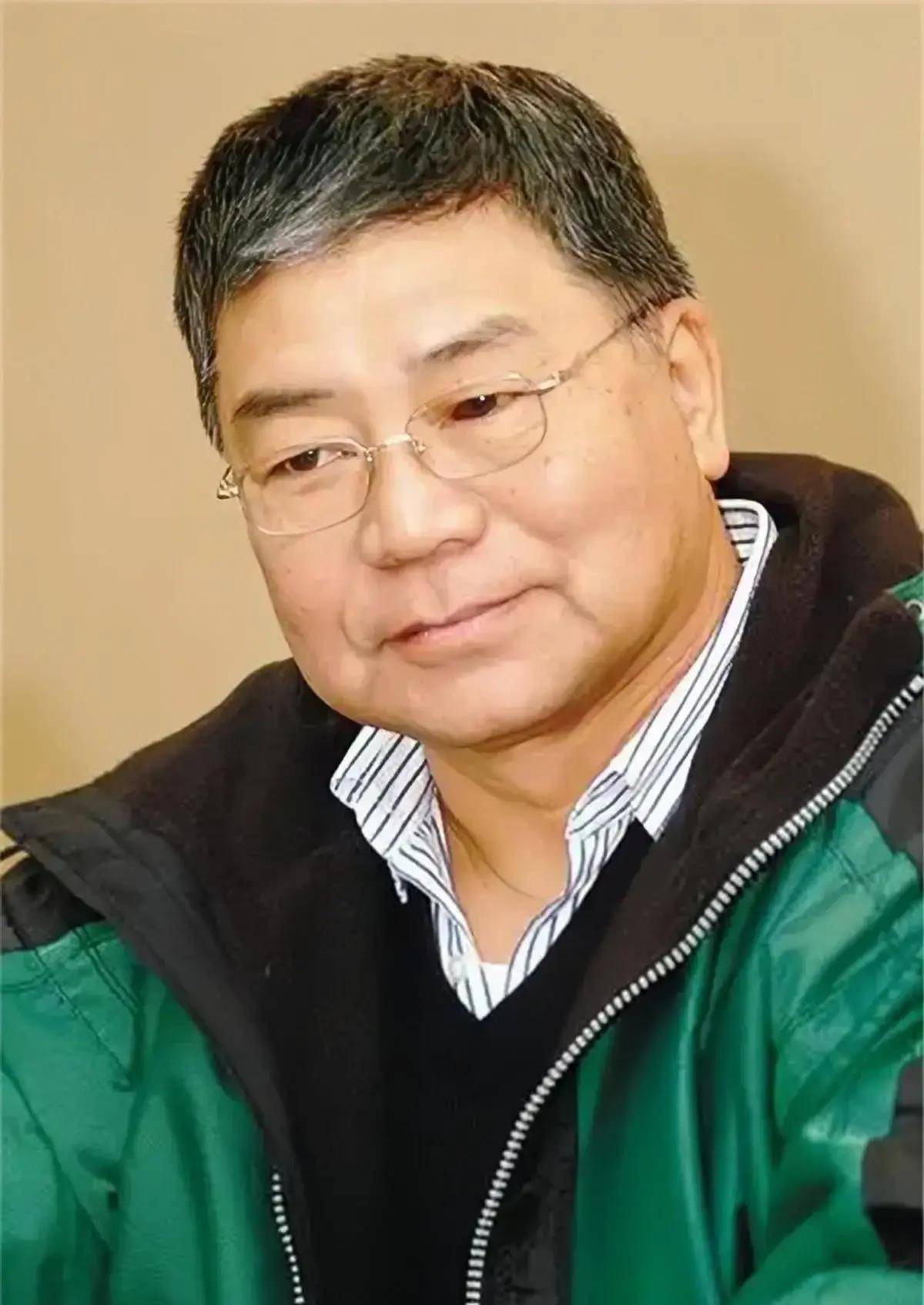 原创吕晓禾因高山下的花环成名婚后生活低调幸福