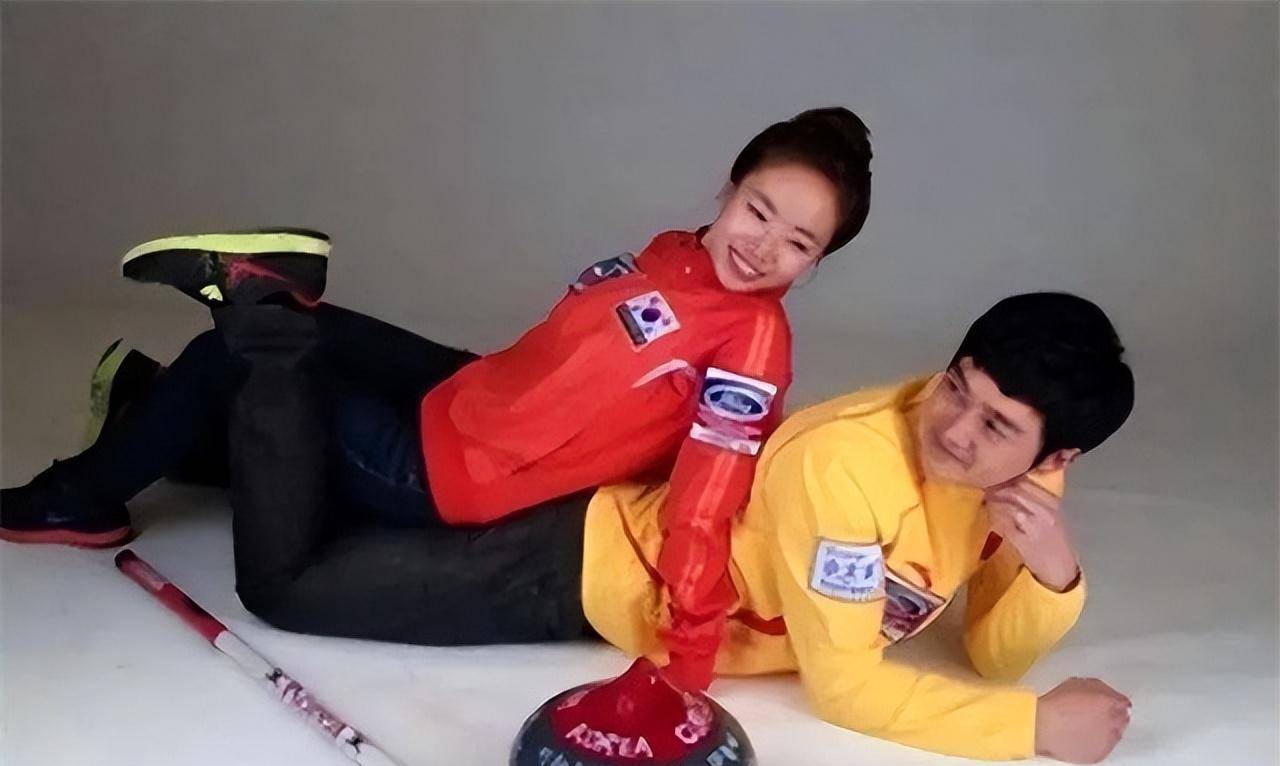 原创异国冰壶眷侣韩国队长金智善倒追中国队长徐晓明成为中国媳妇