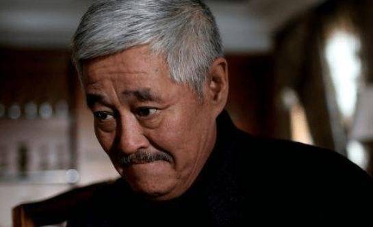 两人结婚,最大的可能就是因为球球怀孕了.