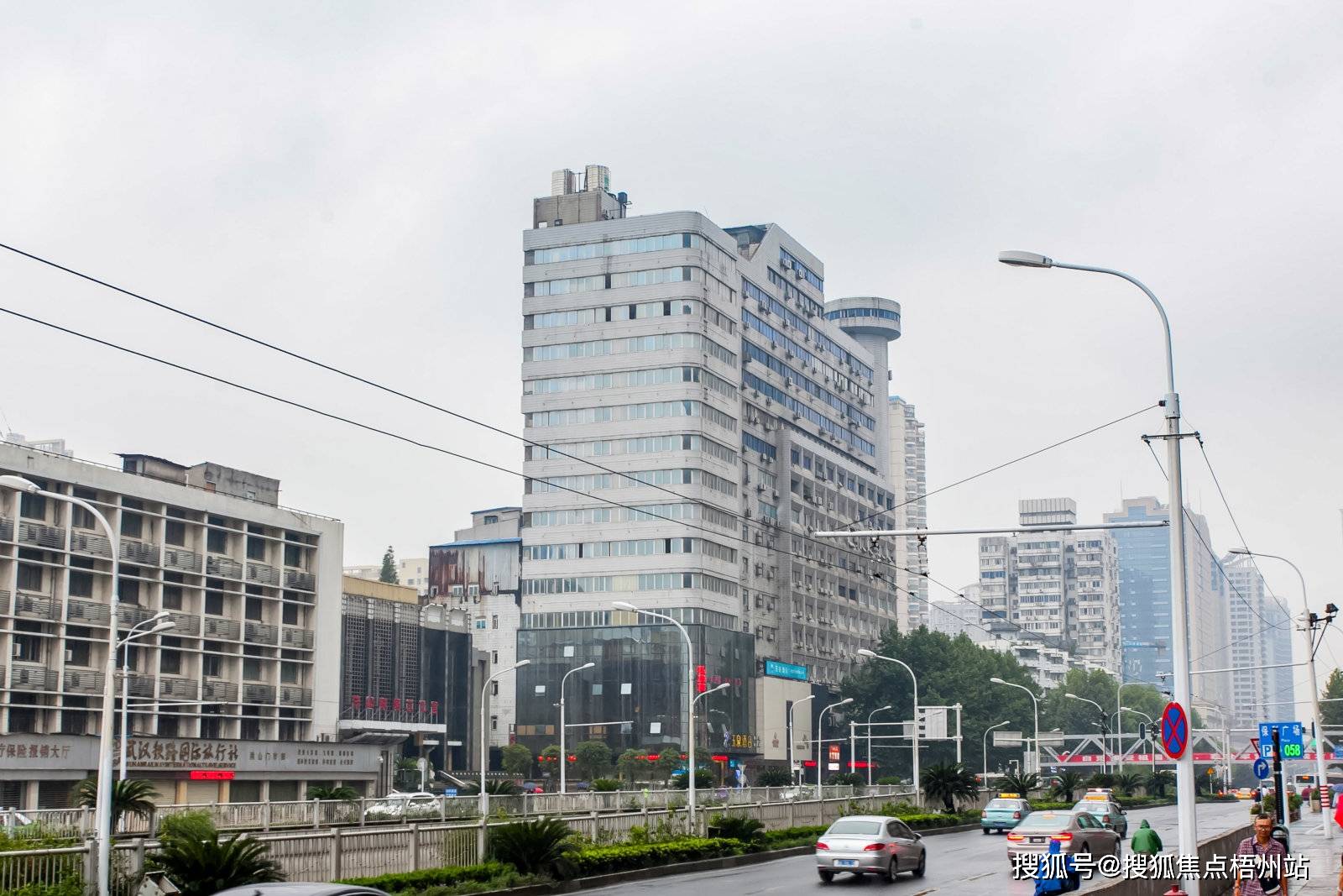 2024年武汉中南大厦的优缺点分析合不合适租预约通道