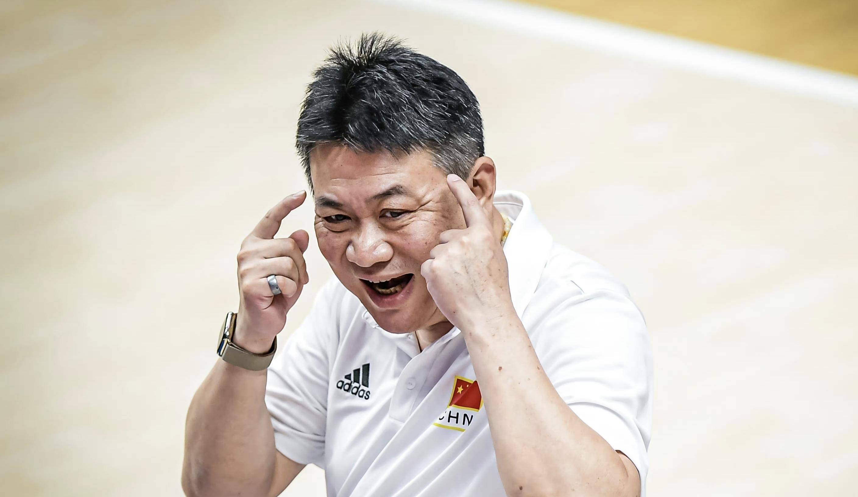 原创中国女排成绩差是蔡斌的原因吗李盈莹的态度转变说出了实情