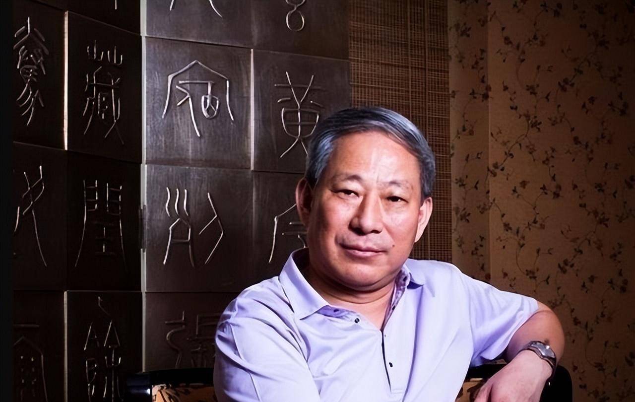 原创中国狂人严介和娶学生180天夷平700座山儿子接下千亿帝国