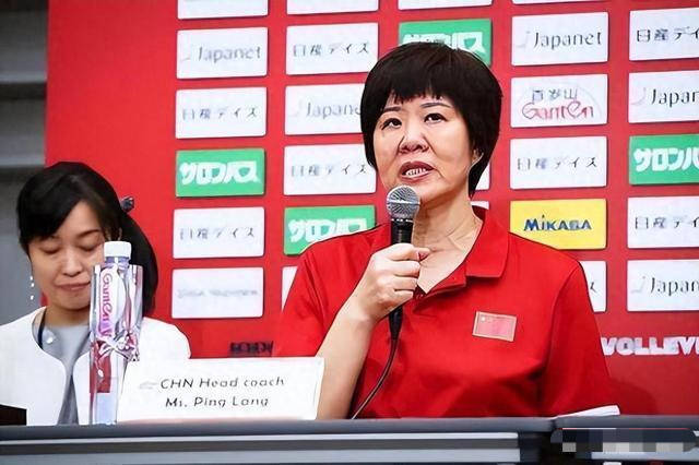 世联赛7天63岁郎平重回中国女排朱婷回归球迷没看错她