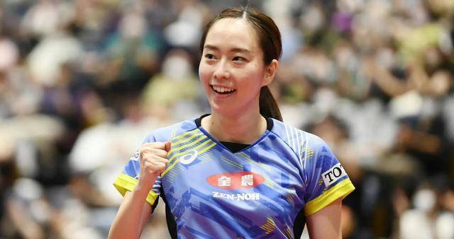 原创石川佳纯家庭生活画面曝光妹妹神似邓紫棋妈妈风韵犹存