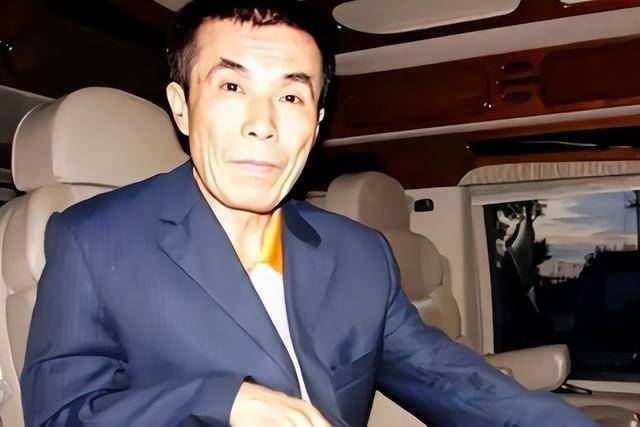 原创回顾编剧何庆魁75岁高龄被儿子爆料他嫖不动了每月1万就够花
