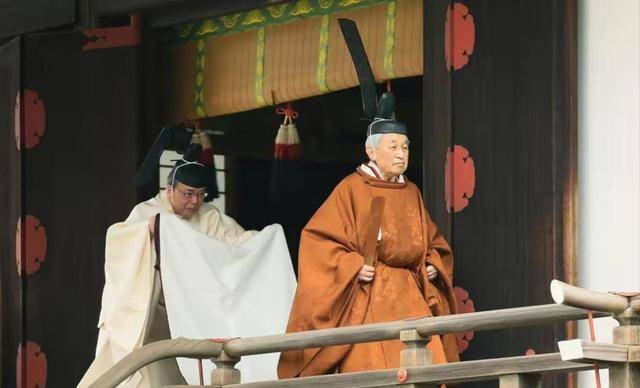 原创昭和天皇裕仁究竟是发动侵华战争的罪魁祸首还是无辜的受害者