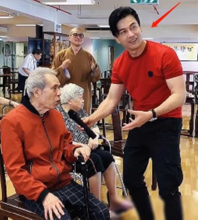 吕良伟三次婚姻中的神秘对象究竟有何魅力