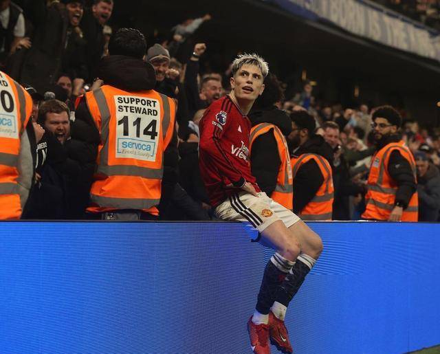 英超德比失色曼联和切尔西的逆转戏码