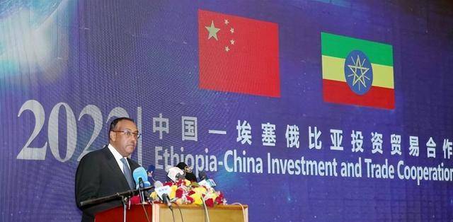 1976年,穆拉图以公派留学生的身份来到中国留学,先是在北京语言大学