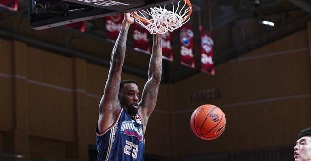 原创爆砍37分34板北控弃将创现役第一神迹马布里欲哭无泪