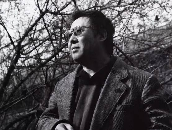 92年,养母偷听到路遥死讯,冲出家门被拦,哭喊:我要去见我的娃_林达