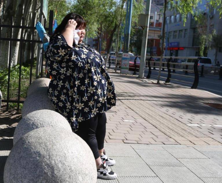 原创校花陈皖枝被丈夫喂到332斤校花我不恨他我怎么样他都爱我