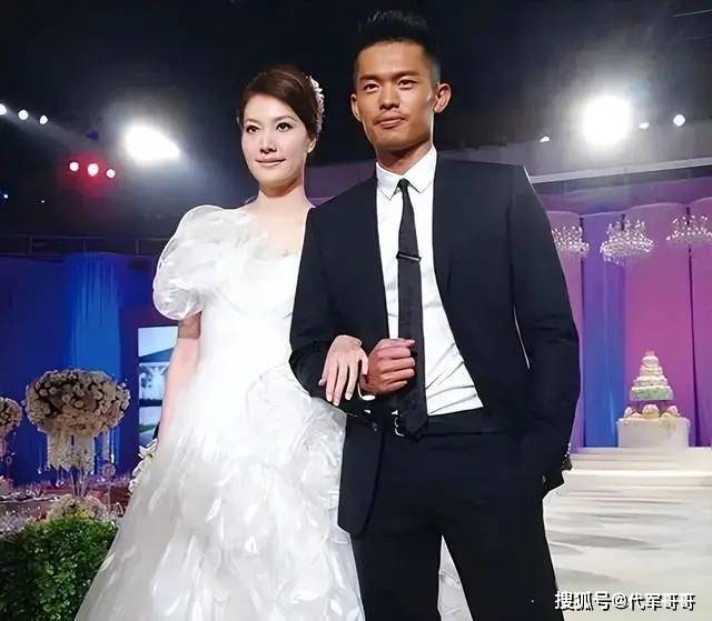 看似恩爱有加,实则貌合神离,这5对明星夫妻婚姻"一地鸡毛"