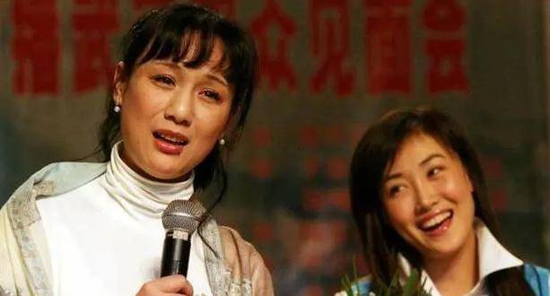 她因美人痣出名,和导演同居27年没名分,膝下无子身患癌症_建群_陈家林