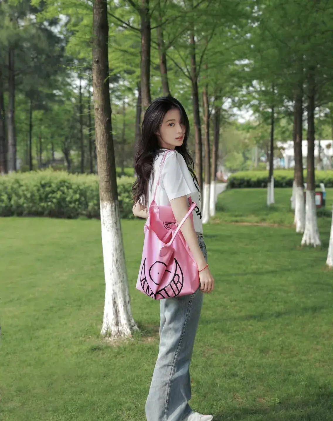 王楚然-户外运动的一天 小花中唯一有大花气质的 67_生活_自然_形象