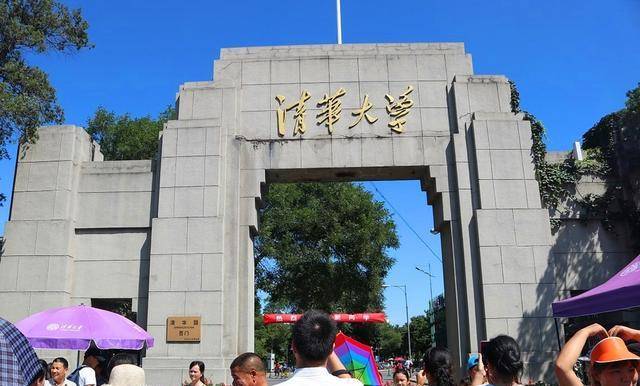 四川考生张莹嫇,高考前清华大学为其降60分,她有何过人之处?_数学_考