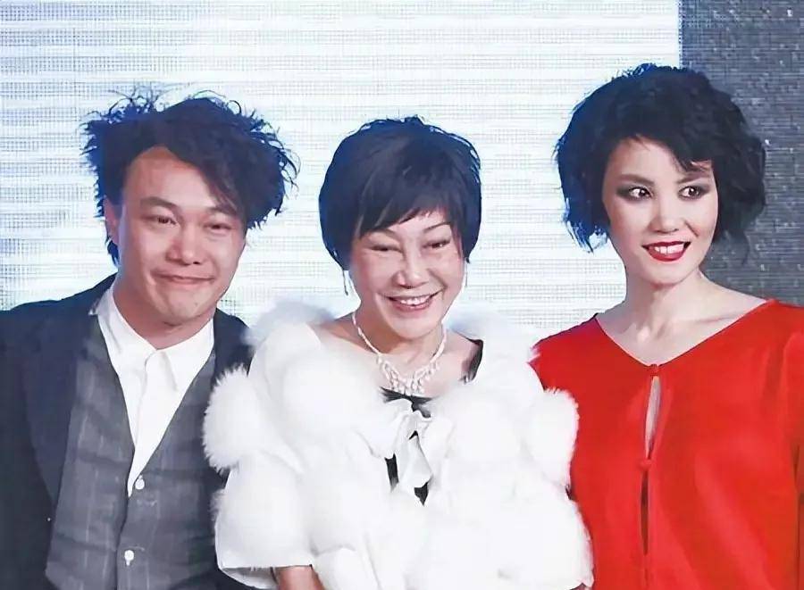 原创救过林志玲3次王菲那英都是她捧红的黄晓明叫她干姐