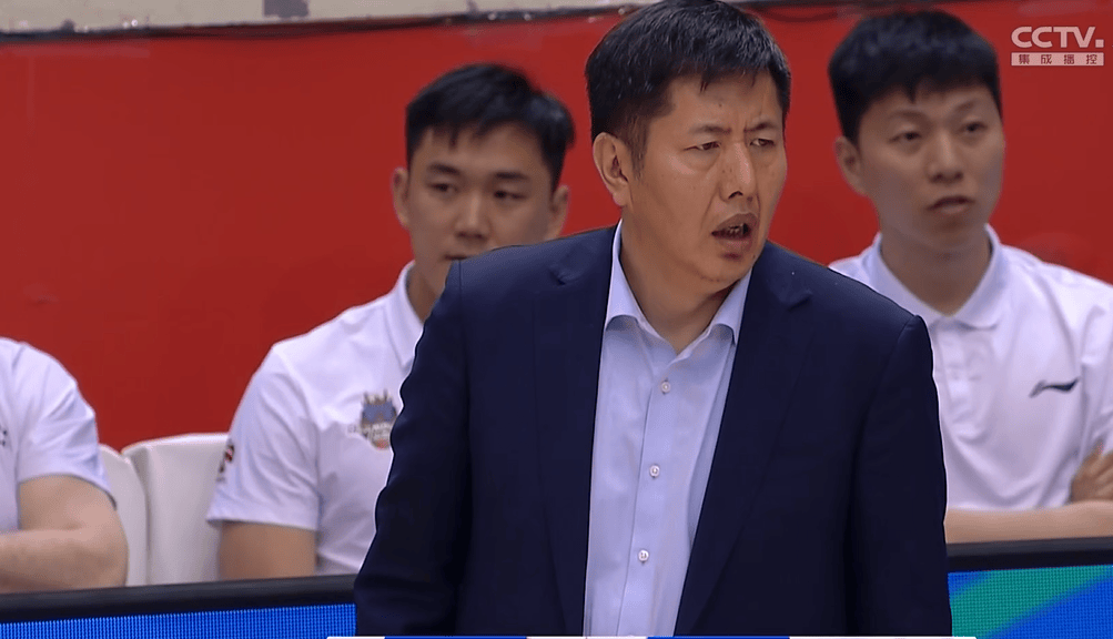 原创泪目他被巩晓彬带进山东队却被丁伟摁在板凳席用67个字总结