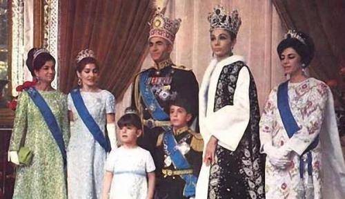 原创巴列维王朝被霍梅尼推翻他们皇室去哪了还有重建伊朗希望吗