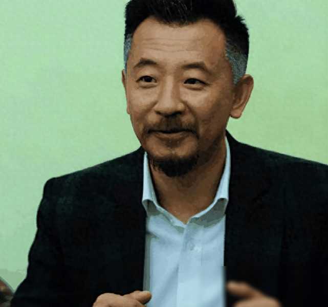 新歌难挽口碑,上海时装周冷遇惹关注_永久_活动_黄海波