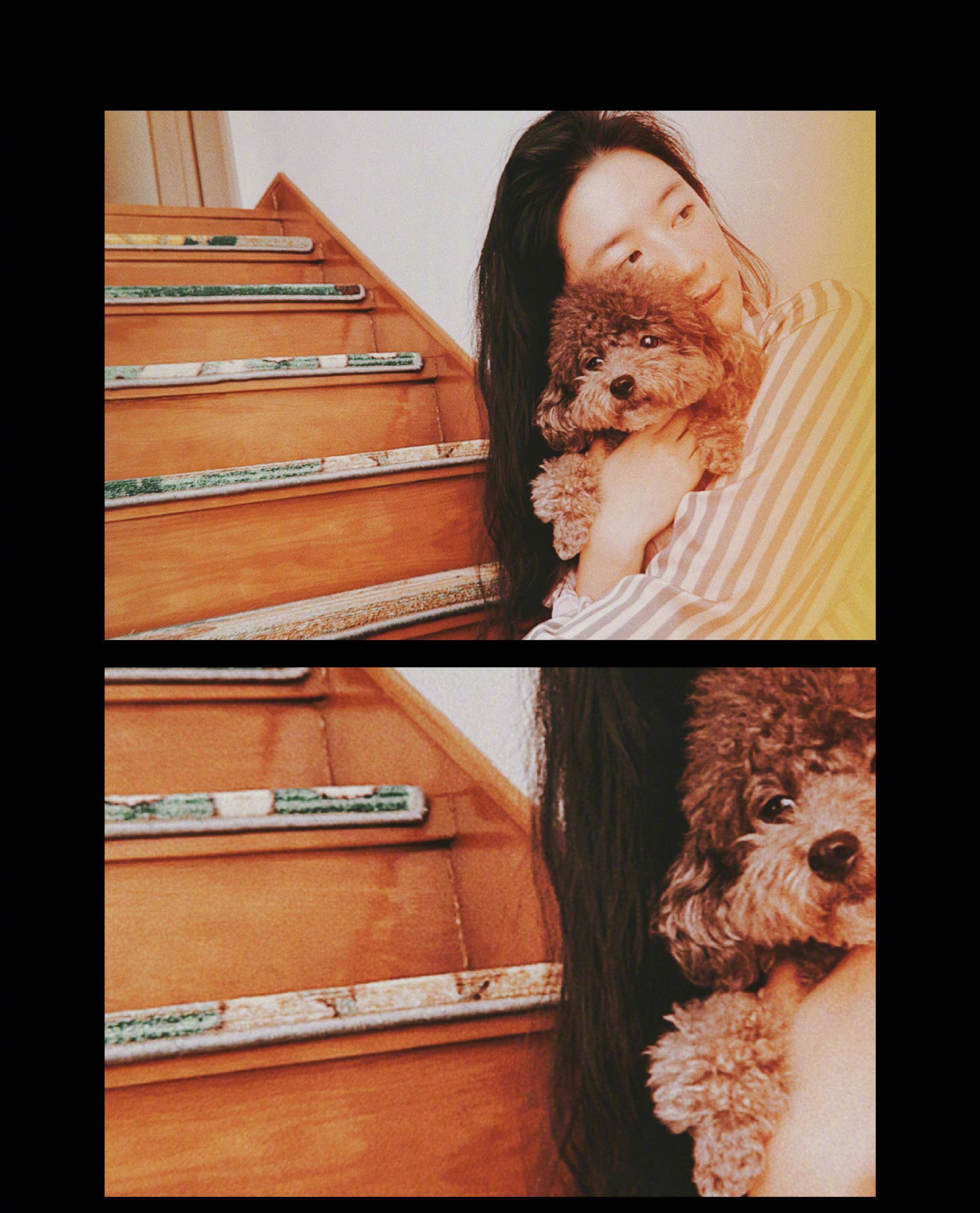 刘亦菲素颜出镜,穿条纹睡衣像病号服,和好友一起聚餐喝红酒