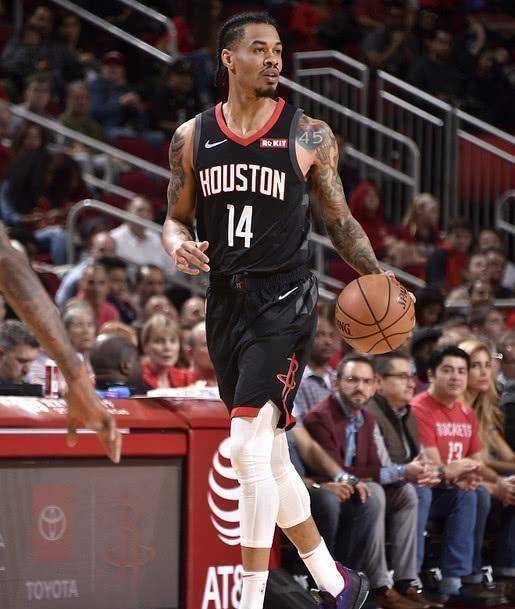 第三节比赛,安东尼和戈登命中3分,分差只有4分.