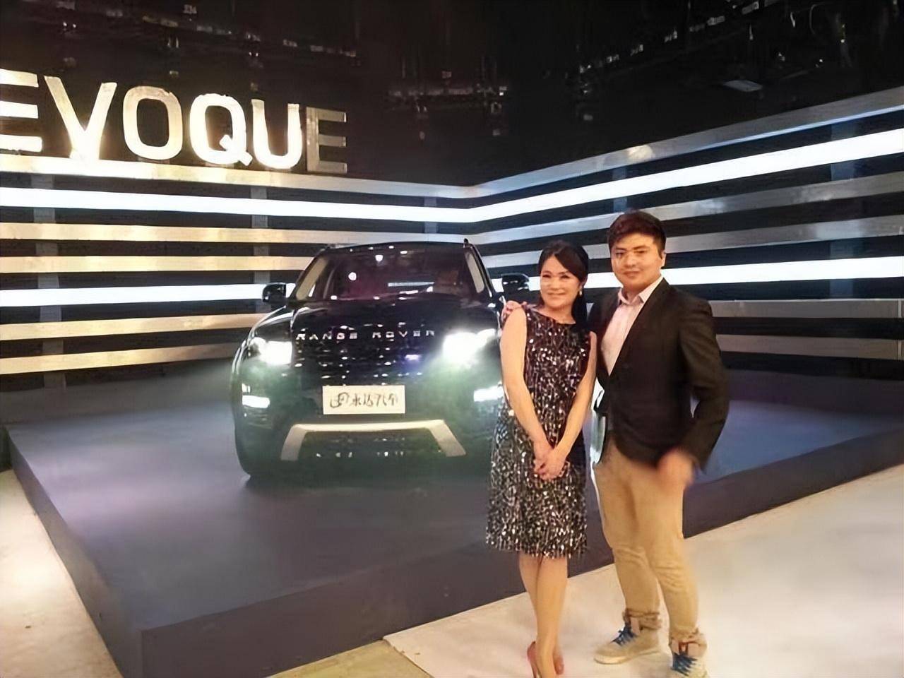 在东方购物干了几年,自媒体兴起,逐渐风起云涌,我意识到电视购物形式