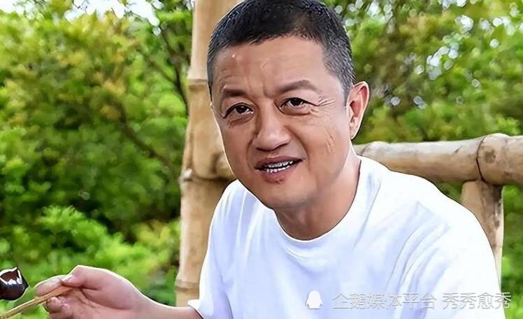 李嫣用脚投票抚养权还有一个月失效就亲近王菲李亚鹏不敢怒