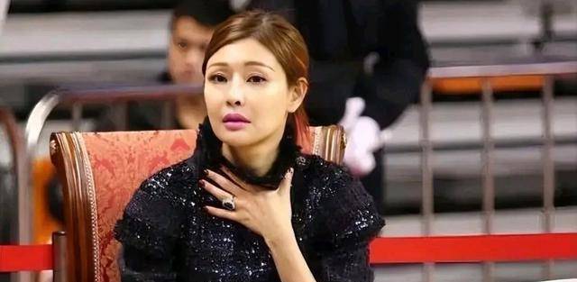 期间,广东队裁掉了功勋外援马尚·布鲁克斯,随后引进老将威姆斯.