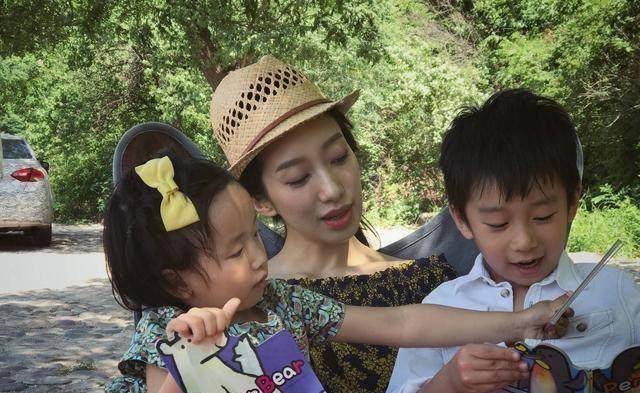 曾是徐静蕾最爱的男人,如今43岁把儿女养得帅气漂亮_黄觉_孩子_民国